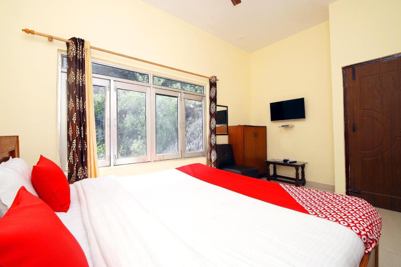 Oyo 8670 Hotel Usha Palace Mussoorie Exteriör bild