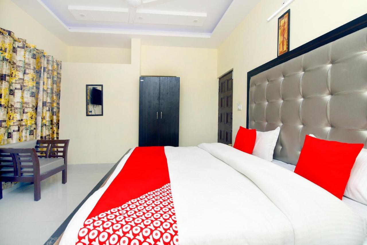 Oyo 8670 Hotel Usha Palace Mussoorie Exteriör bild